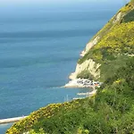 Casa Mare Vallugola Di Gabicce, Vallugola Castel di Mezzo