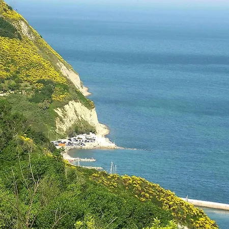 Casa Mare Vallugola Di Gabicce, Vallugola アパート Castel di Mezzo