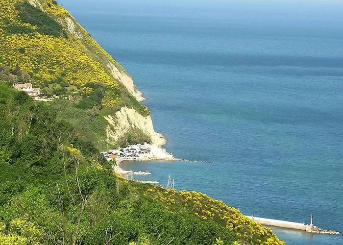 Casa Mare Vallugola Di Gabicce, Vallugola Apartment